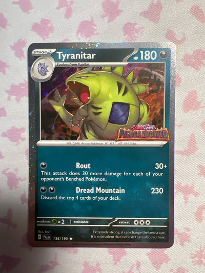 Tyranitar - Paldea Evolved 135/193 - Stamped Promo - (2023) (NM)